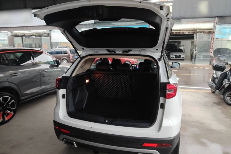 Used FAW Senya R9 2018 1.2T Automatic Comfortable Smart Edition
