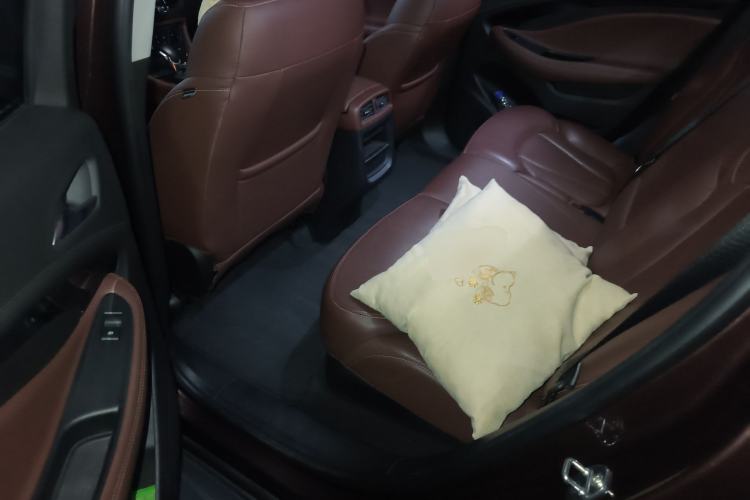 Used Buick Envision 2018 20T Two-Wheel Drive Luxury Model
