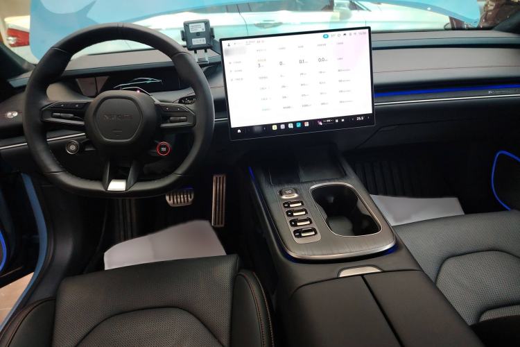 Used Xiaomi Auto SU7 2024 Four-Wheel Drive Ultra-Long Range Advanced Intelligent Driving Max Edition
