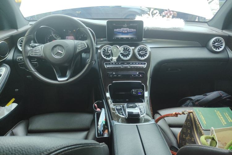 Used Mercedes-Benz GLC 2016 GLC 260 4MATIC Luxury Model