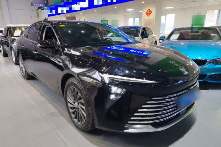 Used Buick LaCrosse 2025 28T Platinum Edition