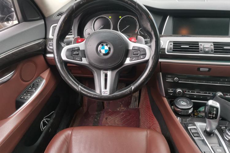 Used BMW 5 Series GT 2014 535i Leading Model