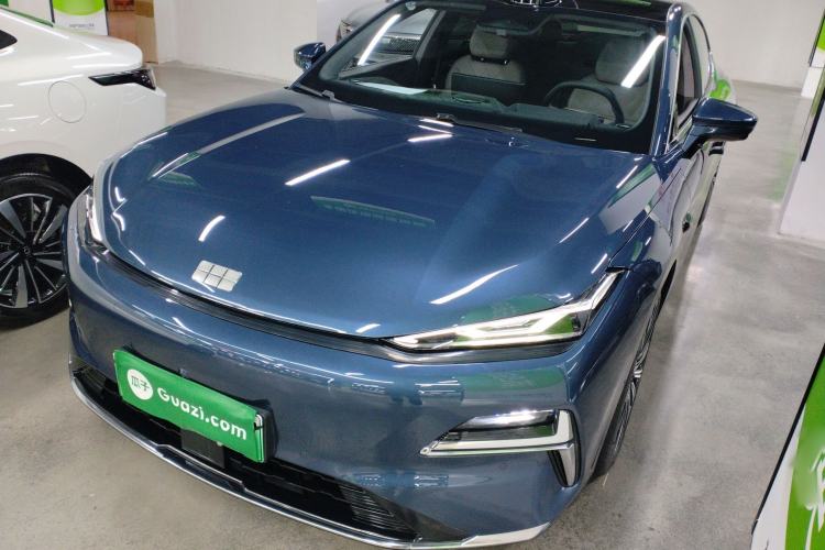 Used Geely Galaxy 8 2025 130km EM-P Starship Edition