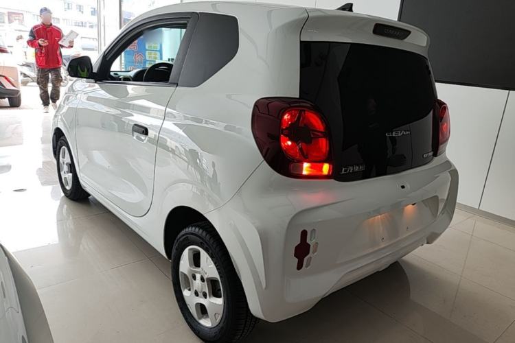 Used Roewe Clever 2021 302 km New Four-Seater Super-Efficient Version
