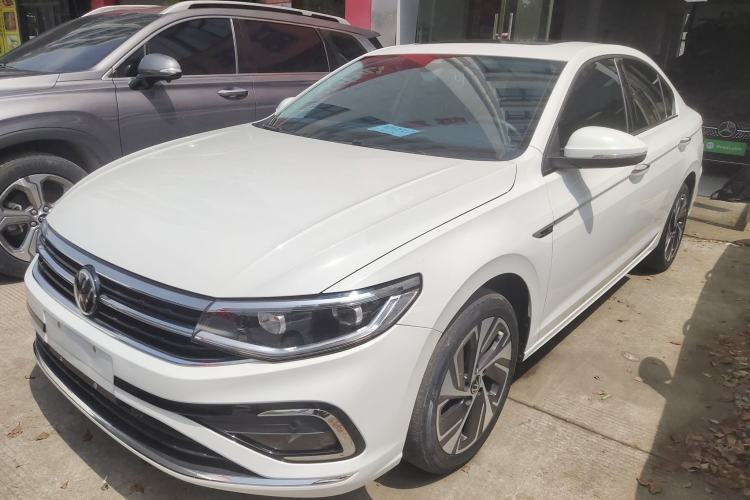 Used Volkswagen Bora 2023 300TSI DSG Prestige Edition