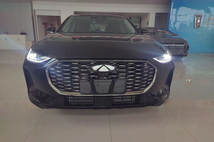 Used Fengyun A8L 2025 1.5 TGDI 145 km Luxury Version Front