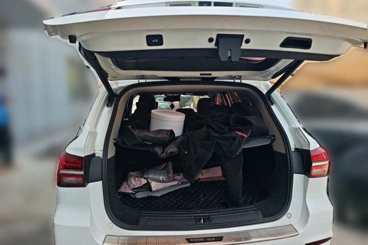 Used Roewe RX5 2016 30T Four-Wheel Drive Automatic Internet Smart Luxury Edition Trunk