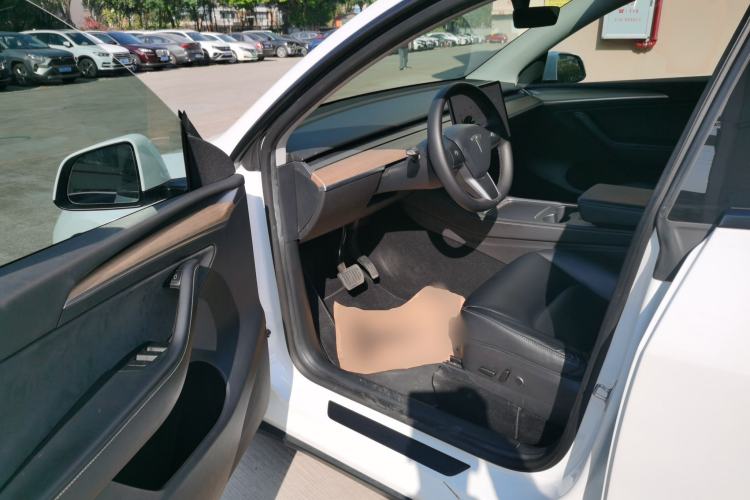 Used Tesla Model Y 2022 Rear-Wheel-Drive Version