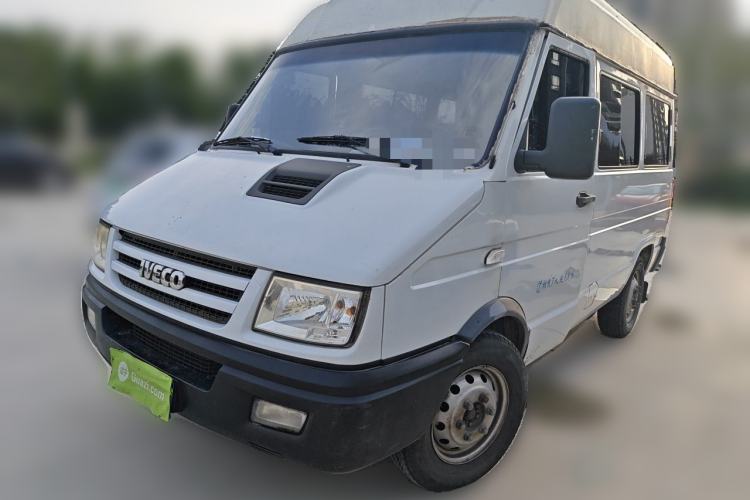 Used Iveco Daily 2014 2.5T-A35 NJ6484ACM47Z4 Guazi used car, China used car export, Used car for sale, Used cars, Cheapest cars for sale