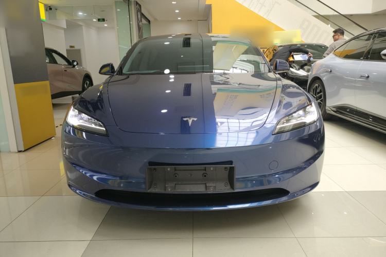 Used Tesla Model 3 2025 Rear-Wheel-Drive Version
