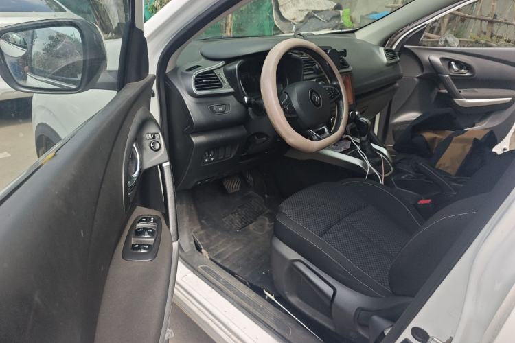 Used Renault Kadjar 2016 2.0L Two-Wheel Drive Leading Edition Driver Seat