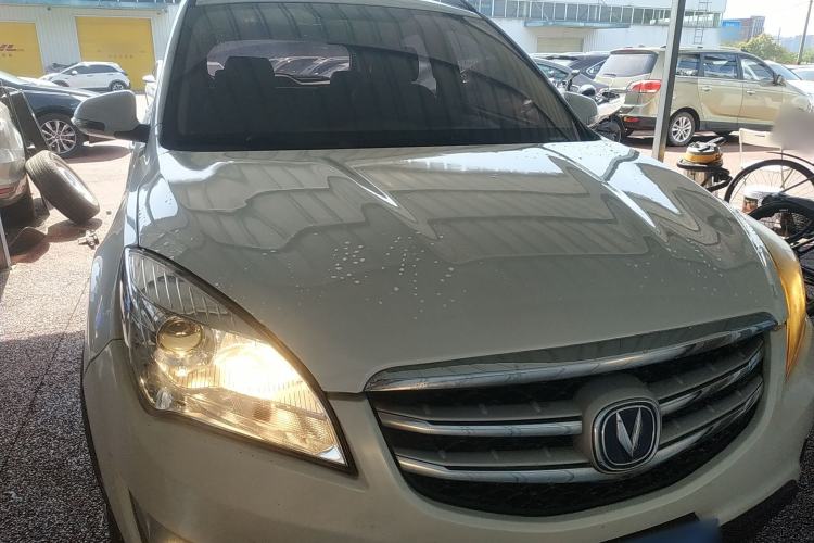 Used CHANGAN CS35 2016 1.6L Automatic Luxury Model China IV Standard Front