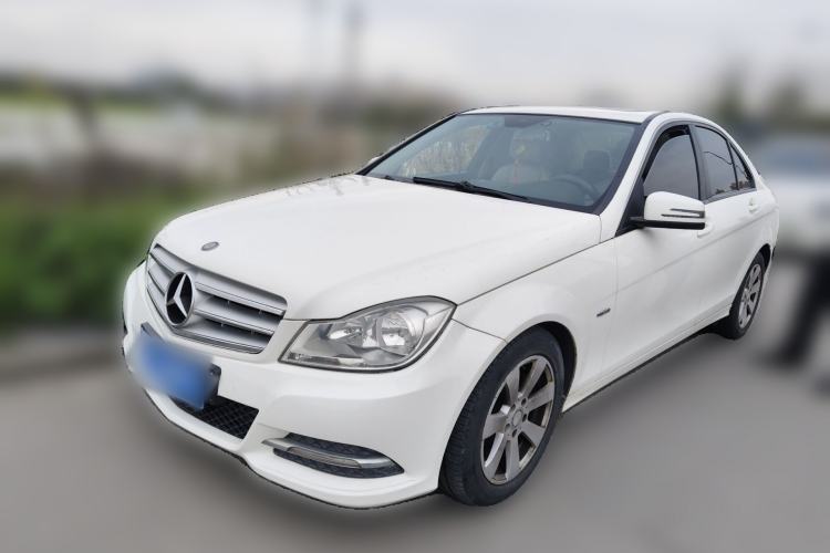 Used Mercedes-Benz C-Class 2010 C 180K Classic model