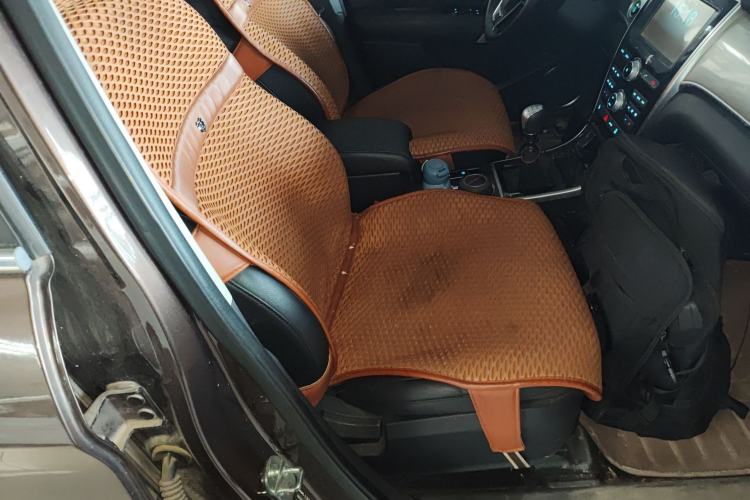 Used Haval H2 2016 Red-Label 1.5T Manual Two-Wheel Drive Luxury Model