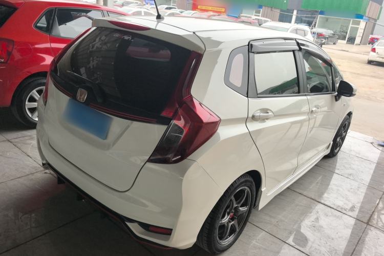 Used Honda Fit 2018 1.5L Manual Comfort Version
