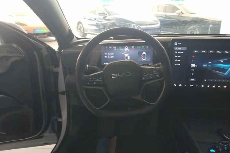 Used BYD Seal 2025 Revised Version 650 Intelligent Driving Edition
