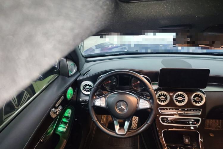 Used Mercedes-Benz GLC 2019 GLC 260 L 4MATIC Dynamic Model Steering Wheel