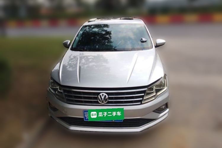 Used Volkswagen Jetta 2017 1.5L Manual Comfort Model Front