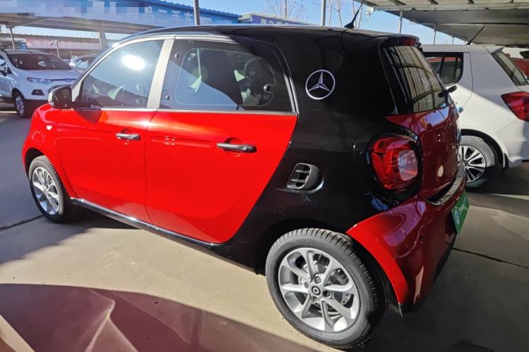 Used smart forfour 2018 1.0L 52 kW Dynamic Edition
