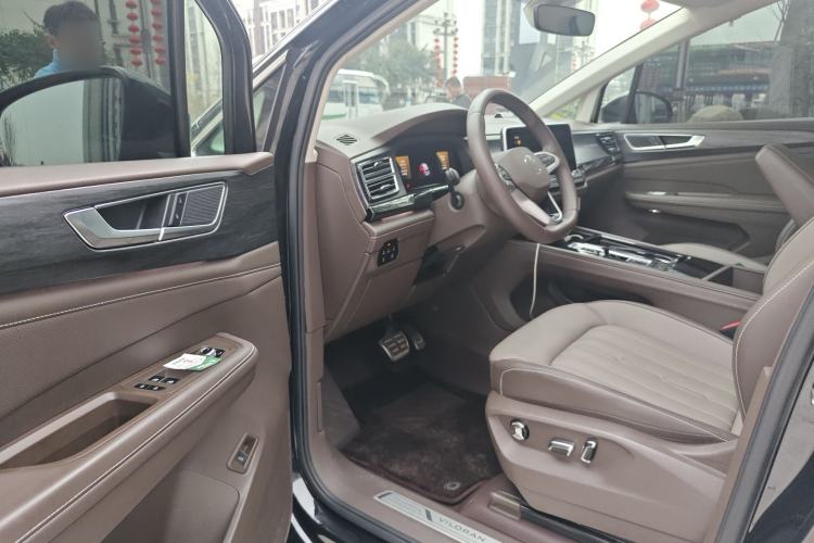 Used Volkswagen Viloran 2023 Revised Version 380TSI Luxury Edition Driver Seat