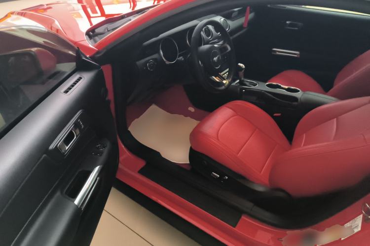 Used Ford Mustang 2018 2.3T Automatic Hardtop Standard Trim U.S. Specification
