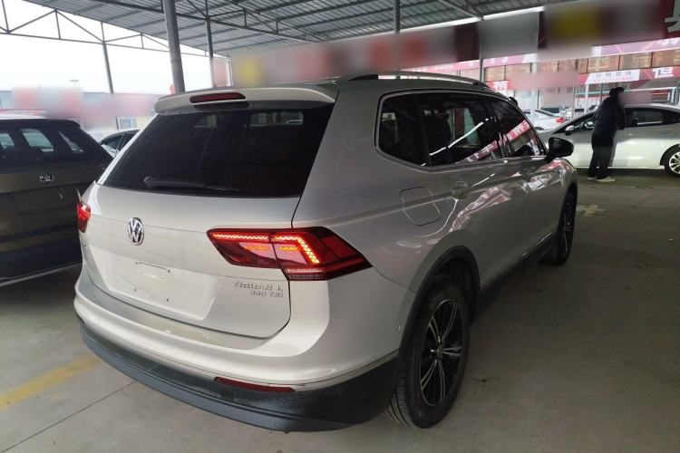 Used Volkswagen Tiguan L 2017 330TSI Automatic Two-Wheel Drive Flagship Edition