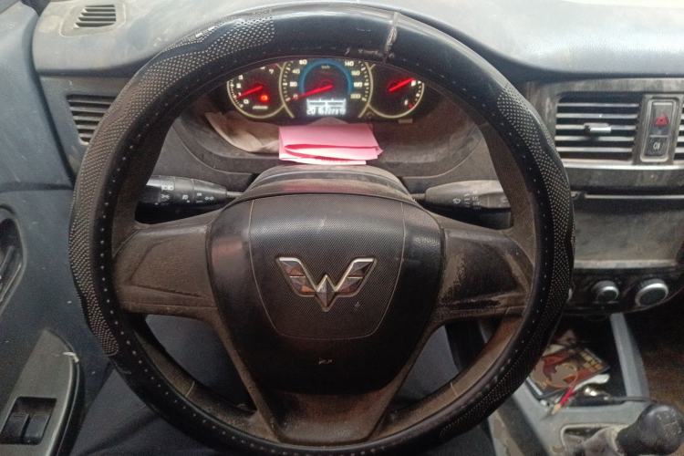 Used Wuling Hongguang 2015 1.2L S Base Model China IV