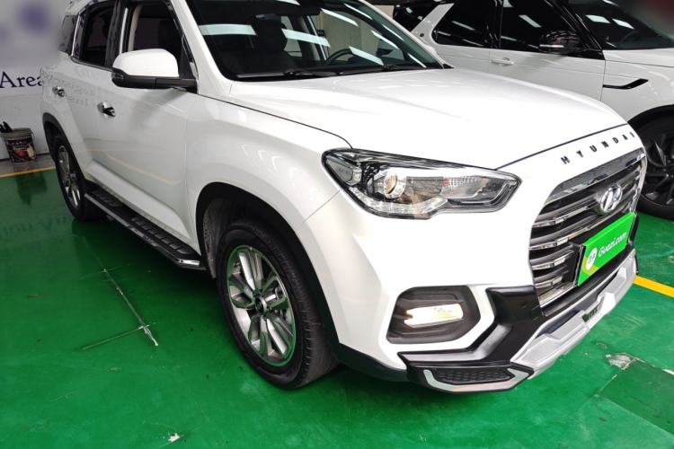 Used Hyundai ix35 2018 2.0L Automatic 2WD Zhiyong·Changxiang Edition Front Right 45 Deg