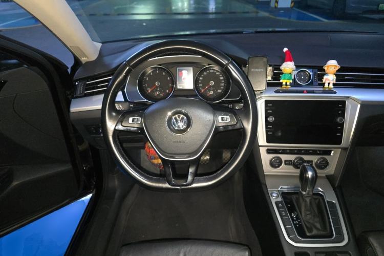 Used Volkswagen Variant 2018 380TSI Two-Wheel Drive Comfort Edition