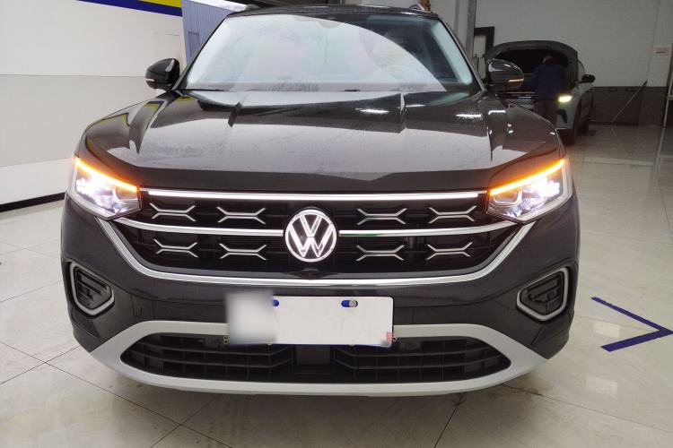 Used Volkswagen Tayron 2024 300TSI Two-Wheel-Drive Luxury Plus Advanced Version