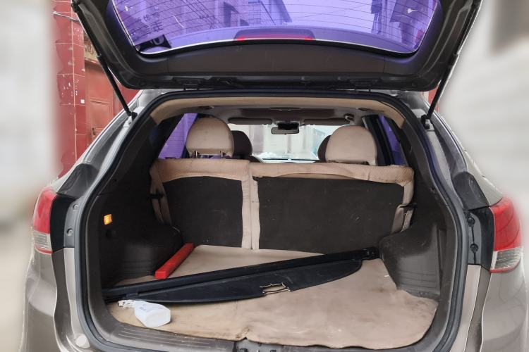 Used Hyundai ix35 2013 2.0L Automatic Two-Wheel Drive Comfort GL China V Standard