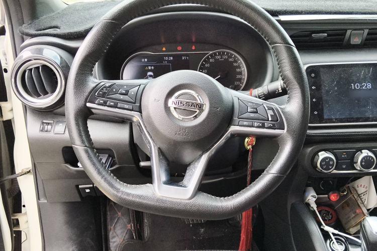 Used Nissan Kicks 2018 1.5L CVT Smart Connect Luxury Edition
