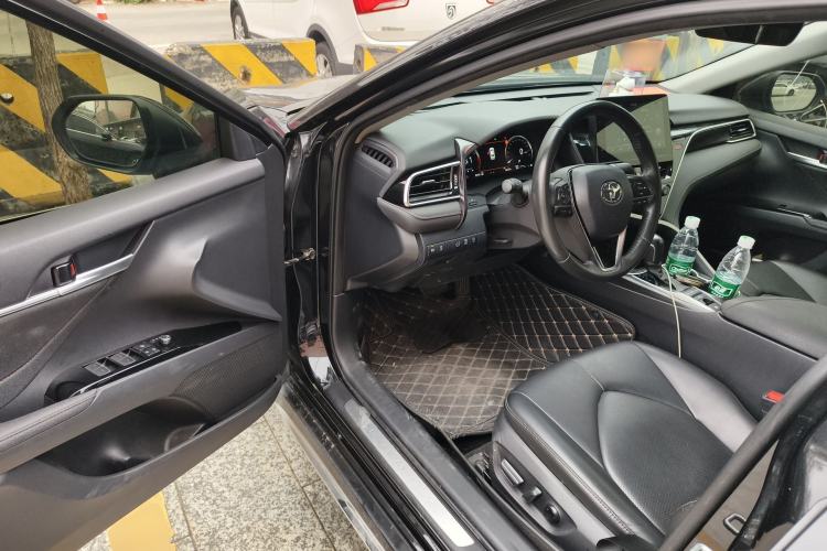 Used Toyota Camry 2023 2.5G Luxury Edition Driver Seat