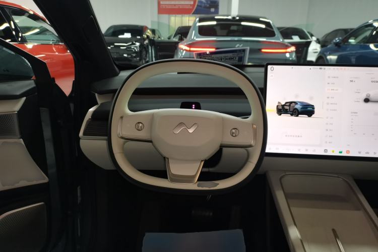 Used ONVO L60 2024 60 kWh Rear-Drive Version