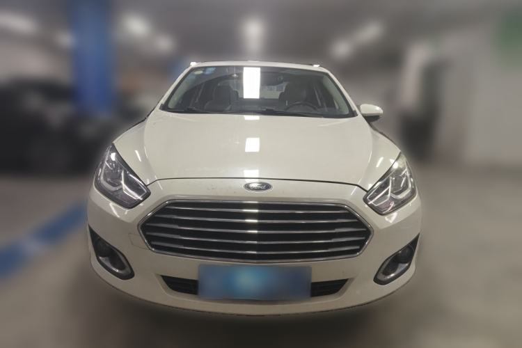 Used Ford Escort 2015 1.5L Automatic Fashion Model