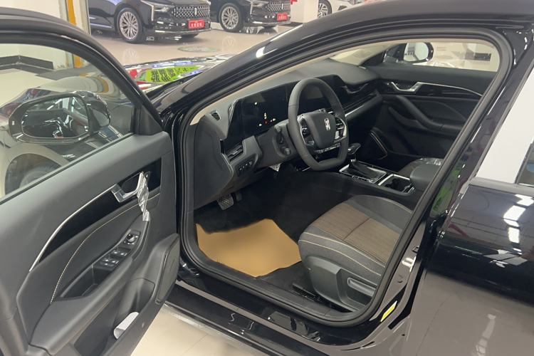 Used Bestune B70 2022 Third Generation 1.5T Automatic Enjoyment Version
