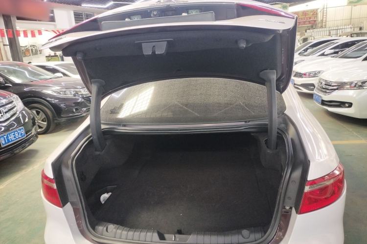 Used Jaguar XF 2016 XF 3.0 SC Two-Wheel-Drive Luxury Edition
