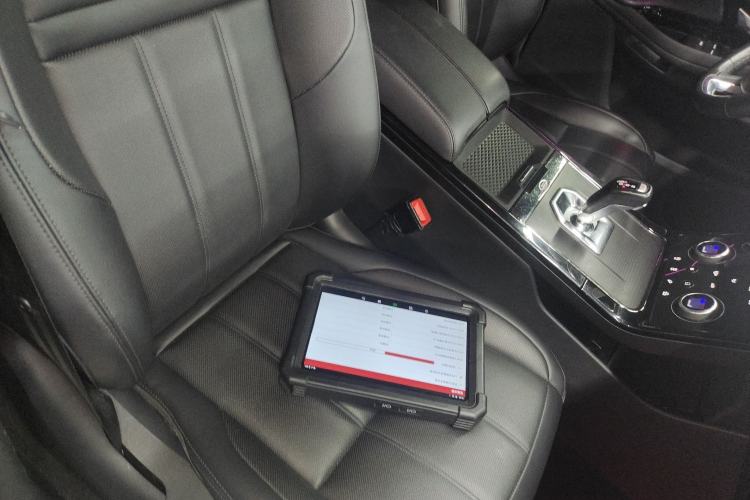 Used Land Rover Range Evoque 2020 249 PS R-DYNAMIC S Black Edition Sport Version Right Front Seat