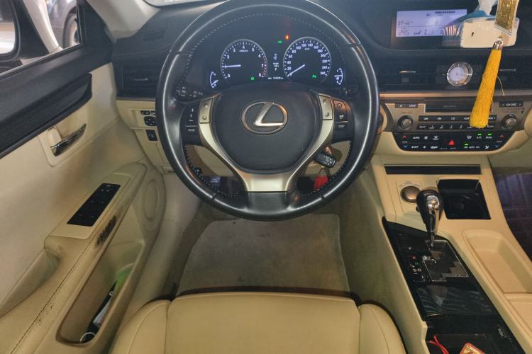 Used Lexus ES 2013 250 Elite Edition
