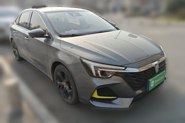 Used Roewe i6 MAX 2020 300TGI Automatic Supreme Edition with Cool Sunroof and Advanced Driving Features
