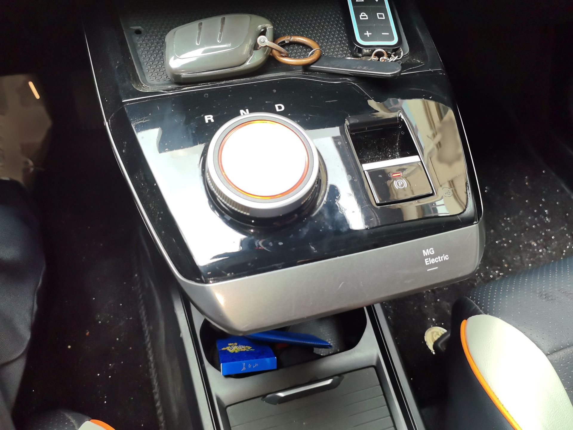MG 4 EV 2022 425 km Luxury Edition — снимка 13