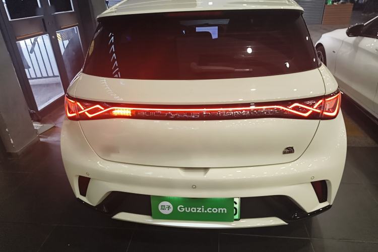 Used BYD Dolphin 2023 420 km Fashion Edition
