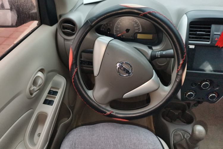 Used Nissan Sunny 2014 1.5XE Manual Elite Edition Steering Wheel