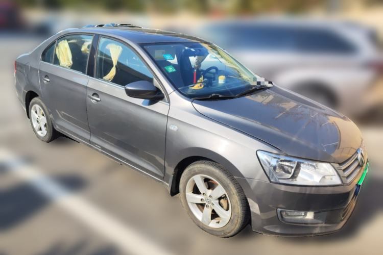 Used Volkswagen Santana 2015 1.4L Manual Comfort Edition