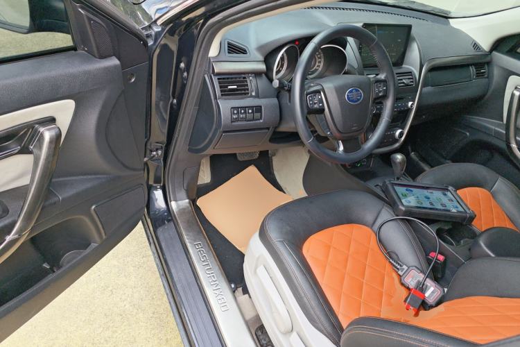 Used Bestune X80 2015 2.0L automatic comfort version