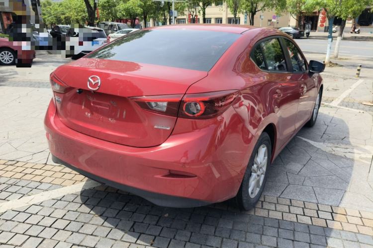 Used Mazda 3 Axela 2017 Sedan 1.5L Automatic Luxury Model China VI Standard
