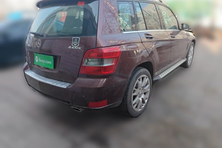 Used Mercedes-Benz GLK-Class 2011 GLK 300 4MATIC Fashion Model Rear Right 45 Deg