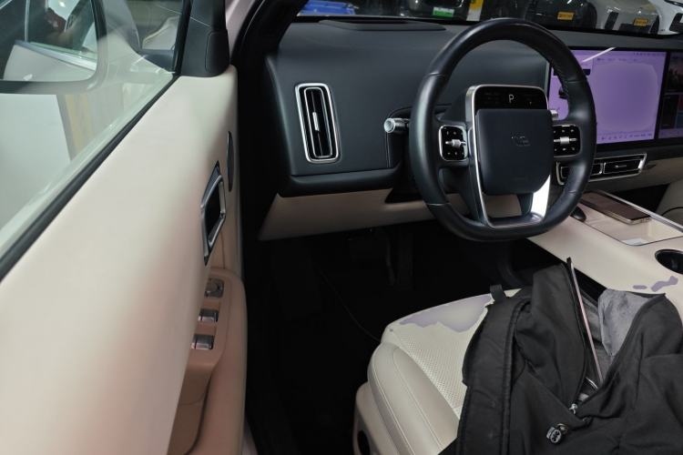 Used Li Auto L6 2024 Pro Model
