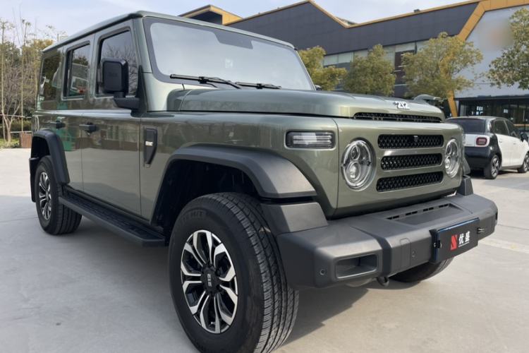 Used 212 T01 2024 2.0T Mechanic
