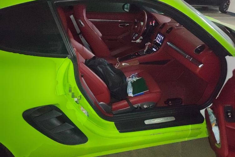 Used Porsche 718 2022 Cayman 2.0T Left Rear Seat